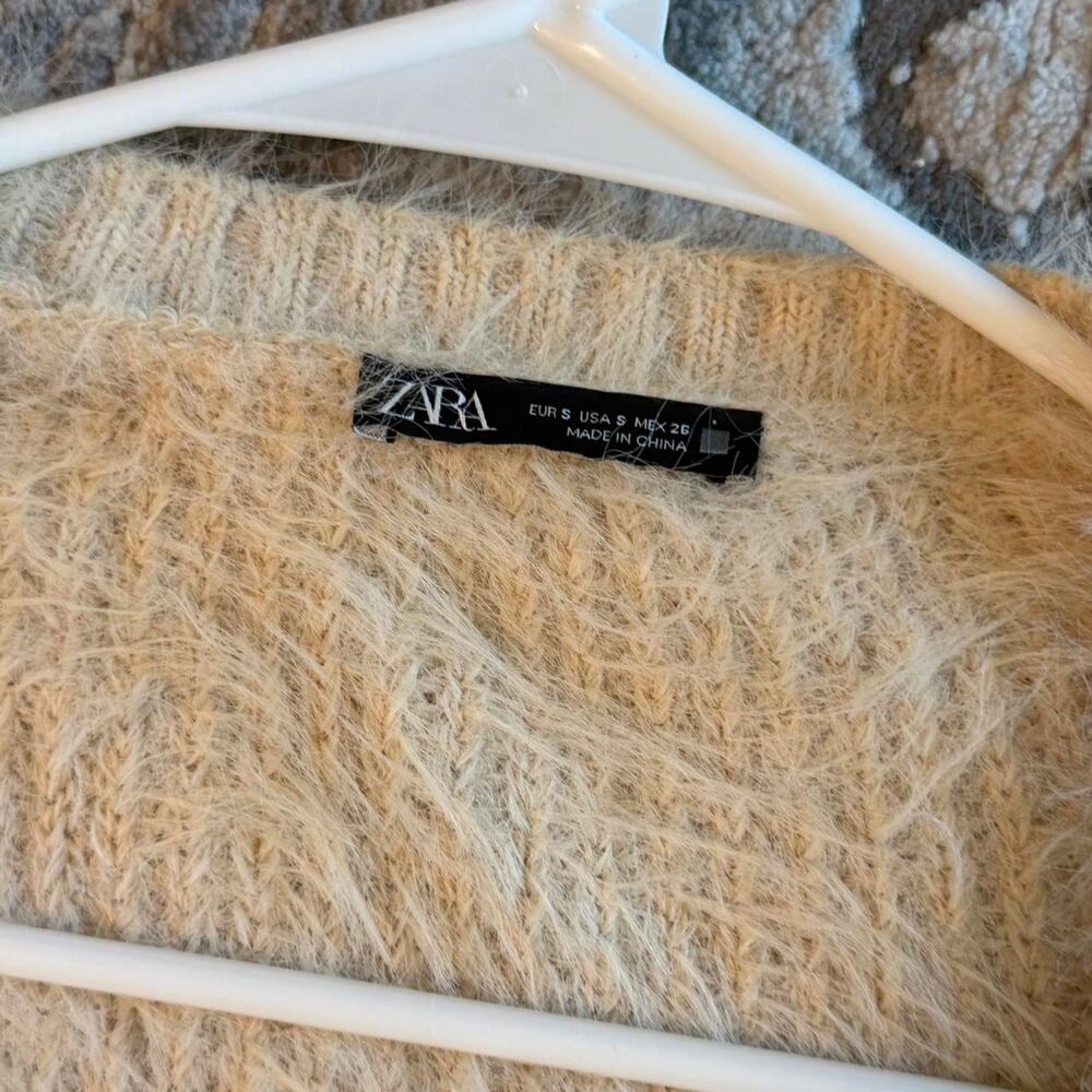 Zara cream cardigan with buttons - Picture 2 of 2